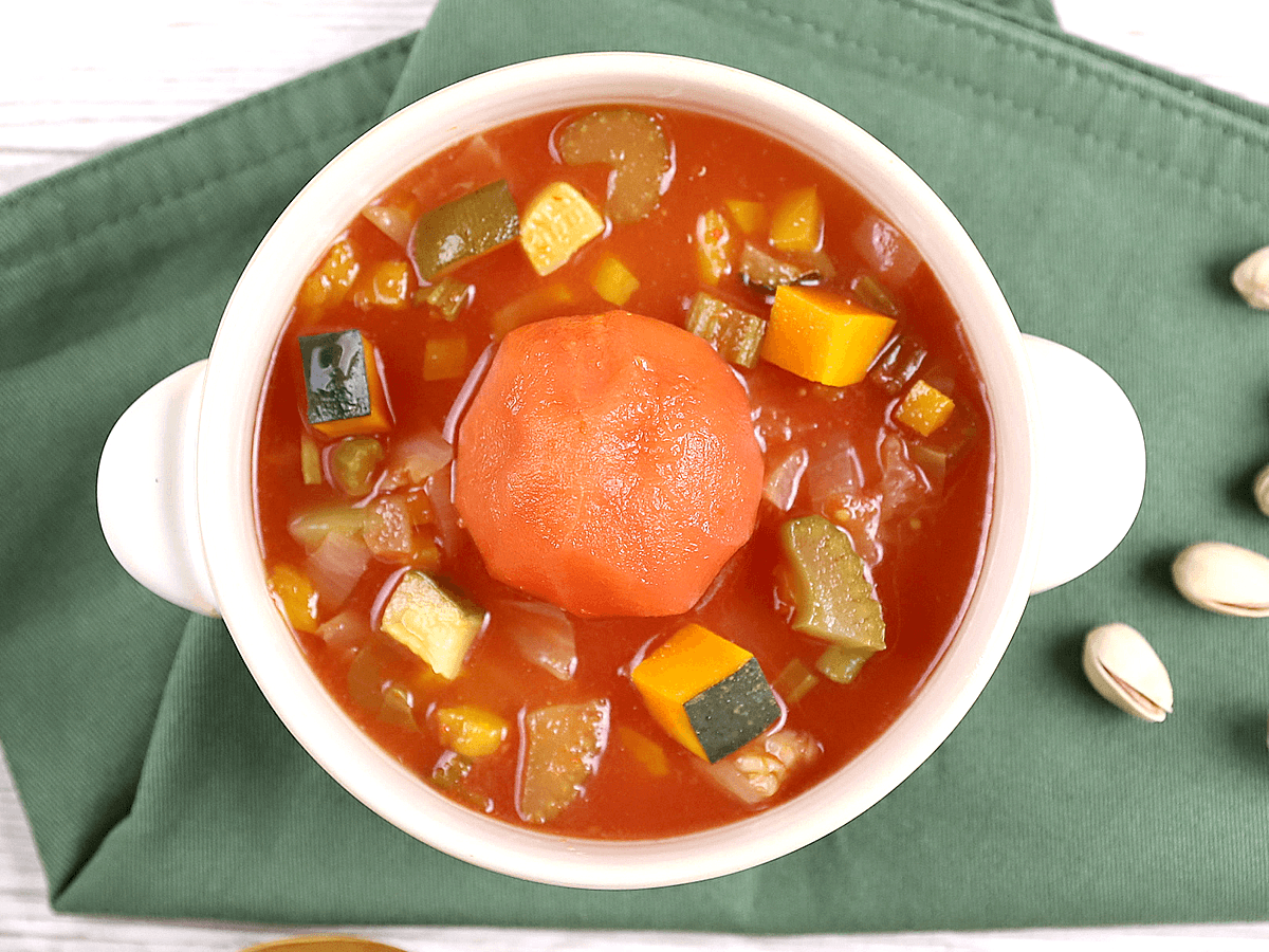 丸ごとトマトのミネストローネ