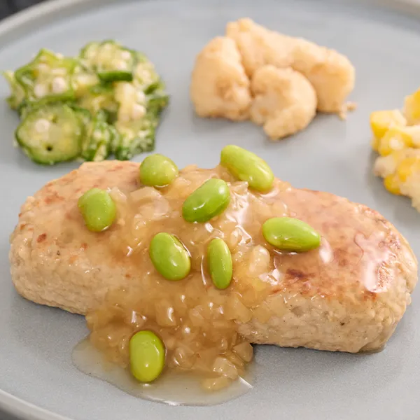 お豆腐仕立ての和風ハンバーグ