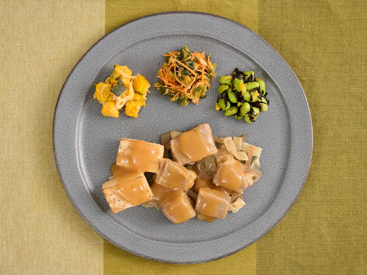 牛すじとお豆腐の味噌だれ