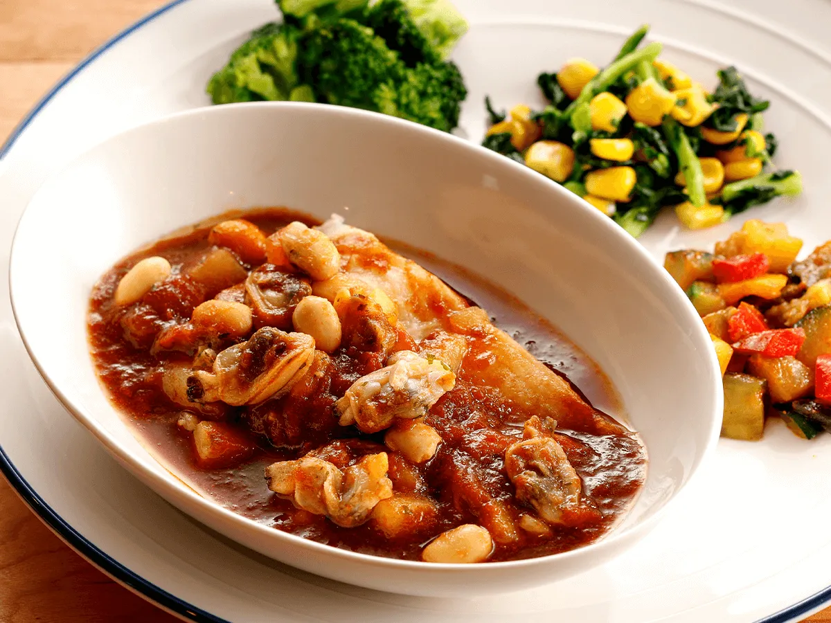 白身魚のトマトクラムチャウダー