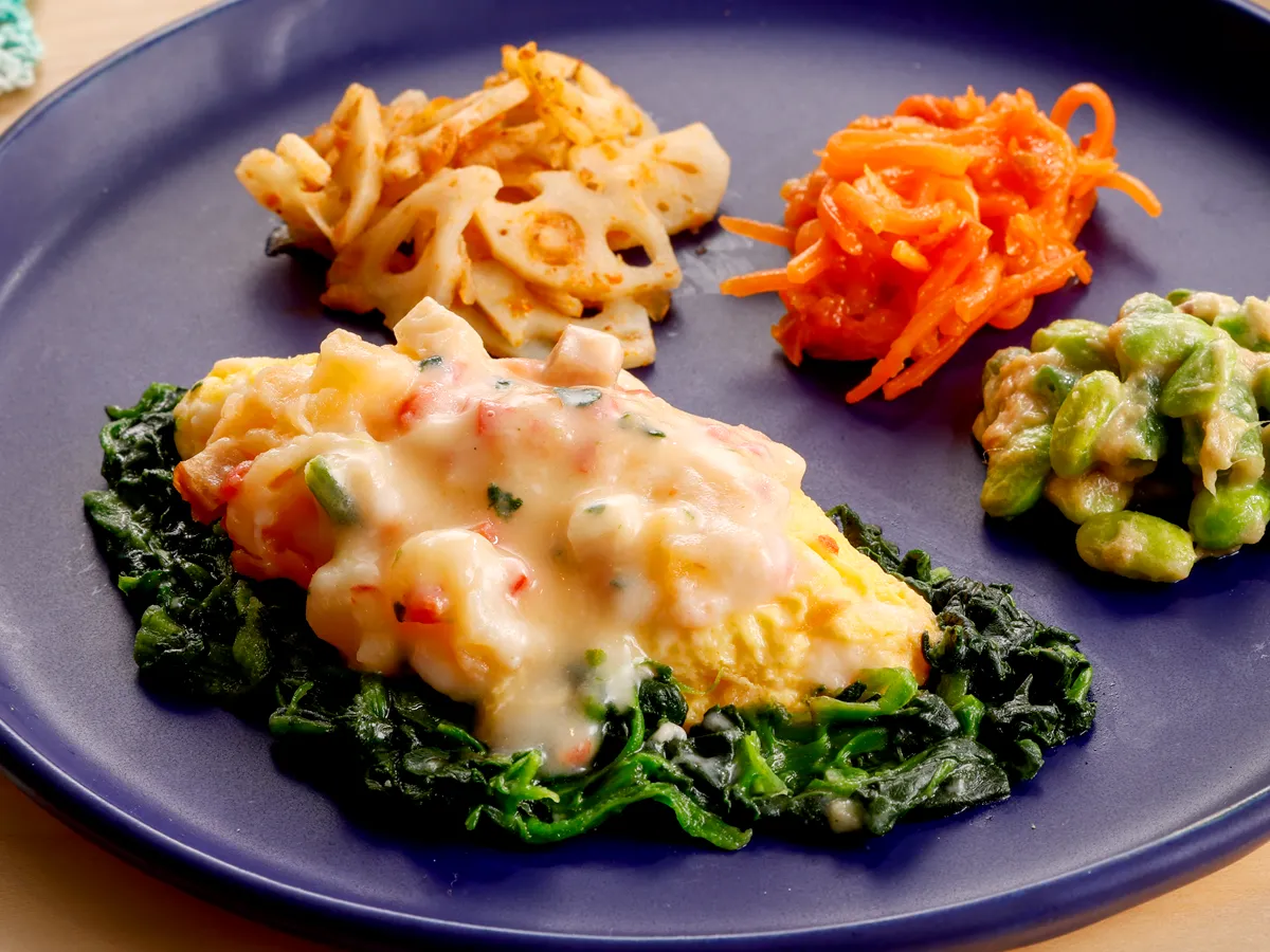 やさしいクリーミーソースオムレツ