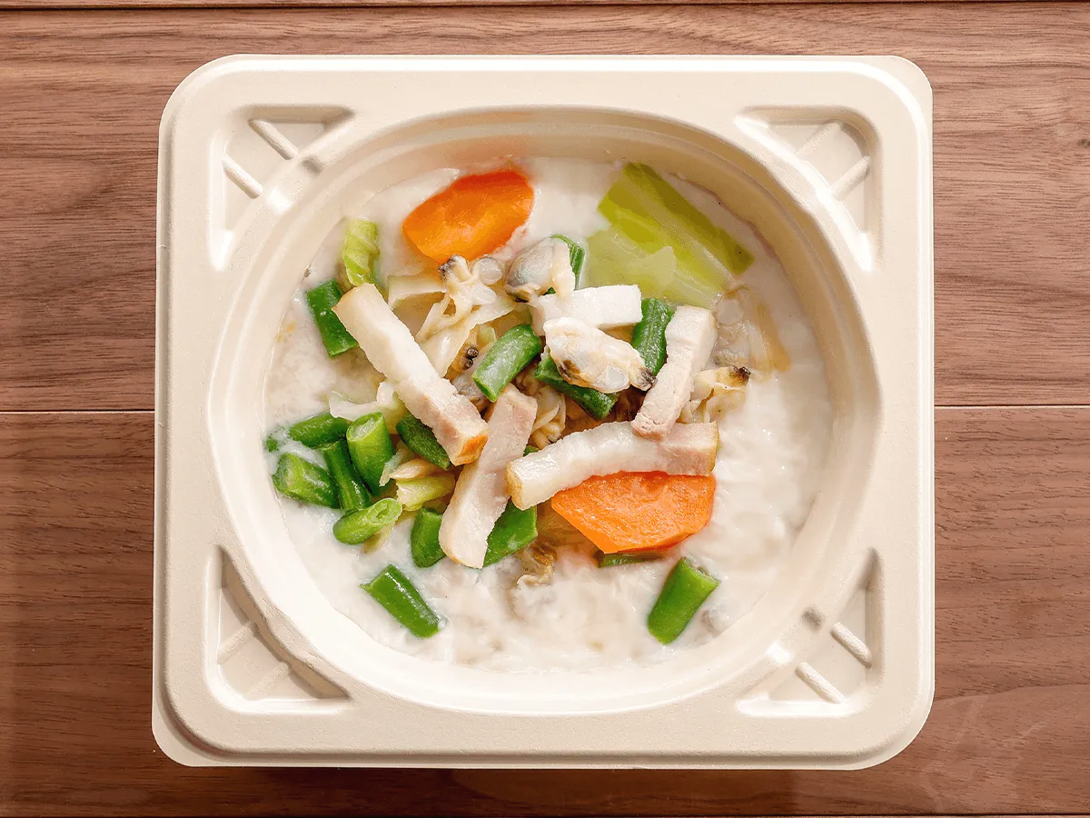 ゴロゴロ野菜のクラムチャウダー
