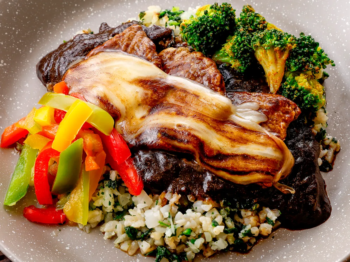 黒毛和牛のブラックチーズカレー