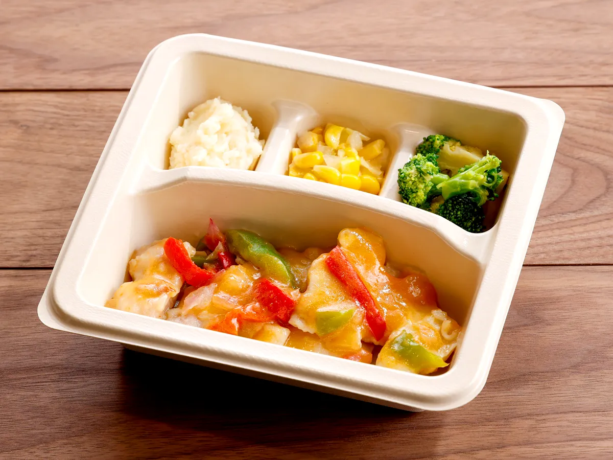 柔らかチキンの爽やかオニオンソース