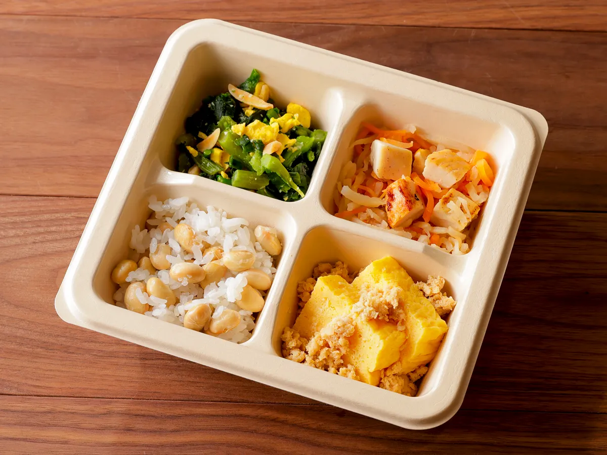 甘から鶏そぼろとふんわり出汁巻き
